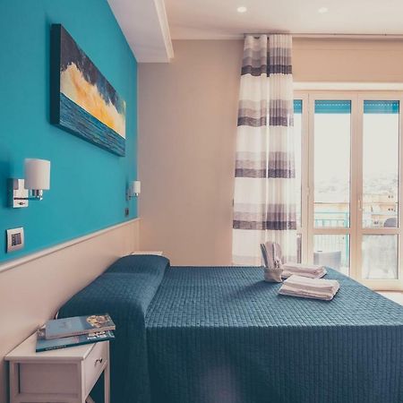 Oltre Il Mare Guest House Gaeta Dış mekan fotoğraf