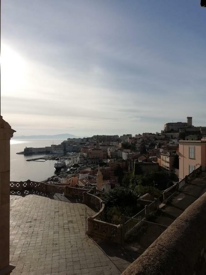 Oltre Il Mare Guest House Gaeta Dış mekan fotoğraf