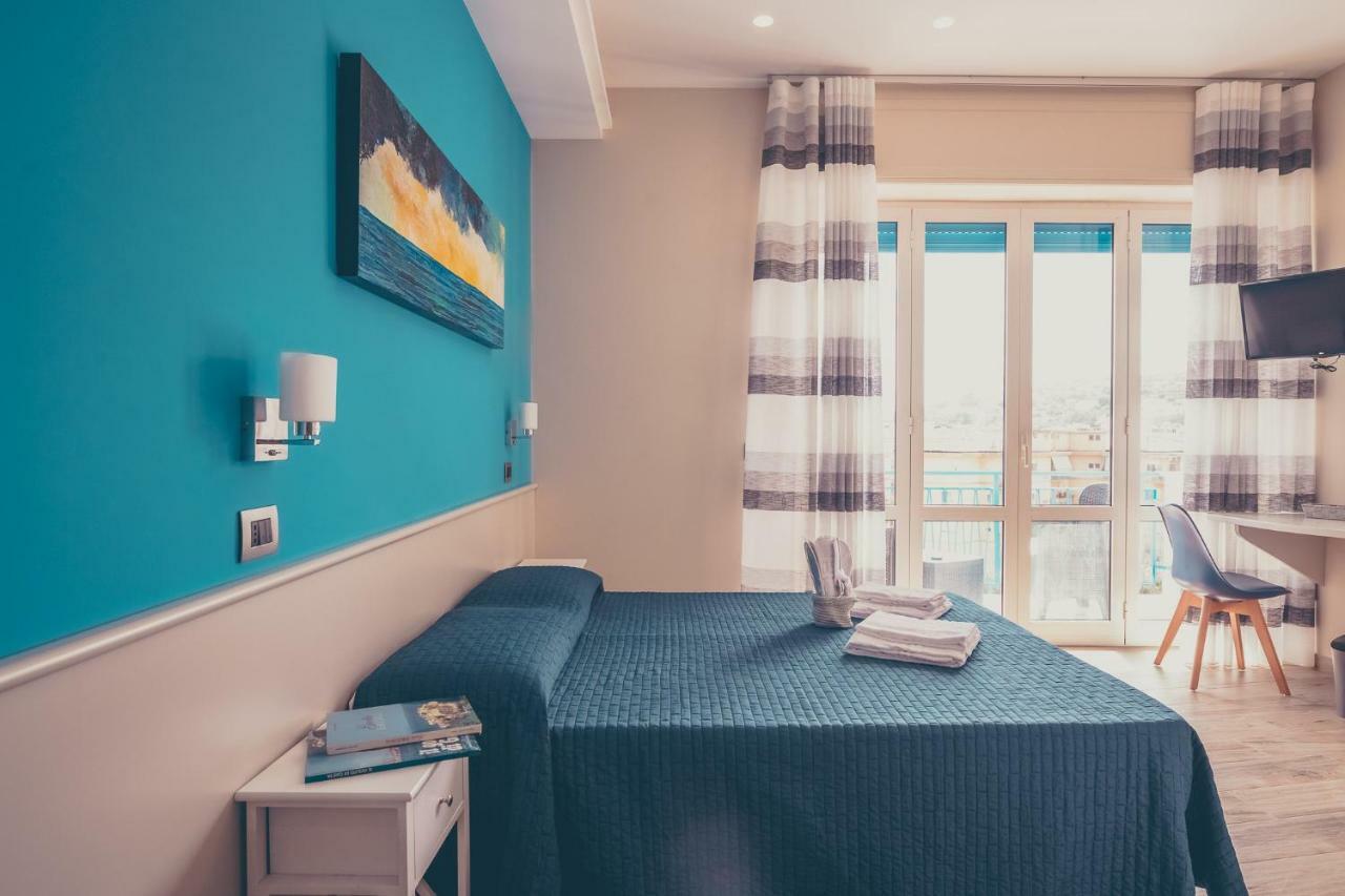 Oltre Il Mare Guest House Gaeta Dış mekan fotoğraf